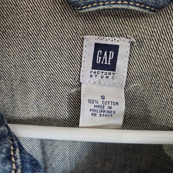Gap Jean Jacket Womens Size Small Denim Blue Worn Wash - Picture 3 of 4